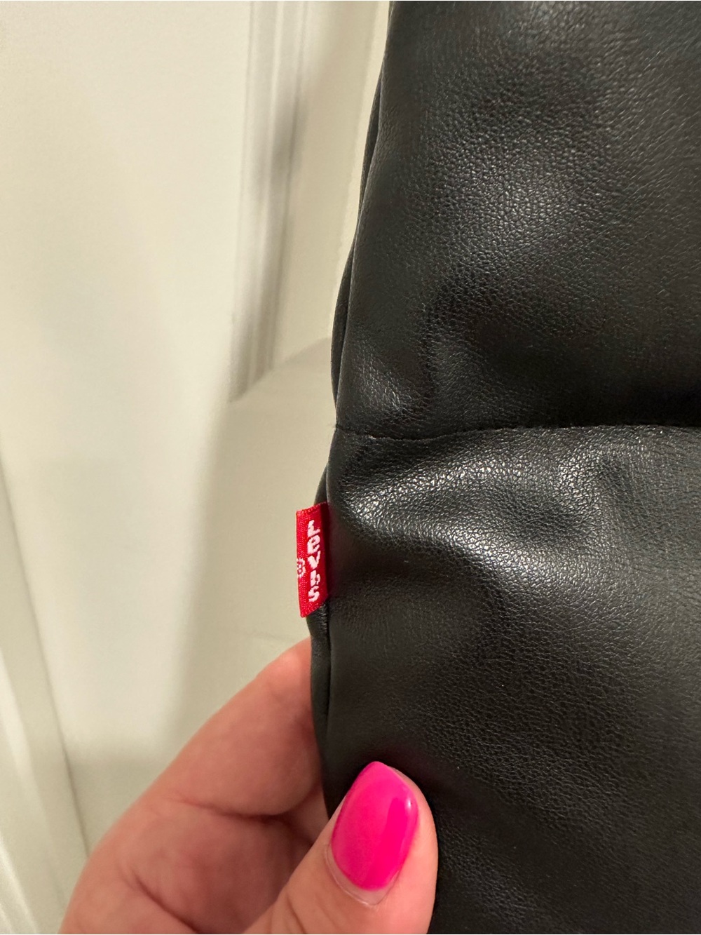 Levi's Black Quilted Faux-Leather Belted Vest - Picture 3 of 5